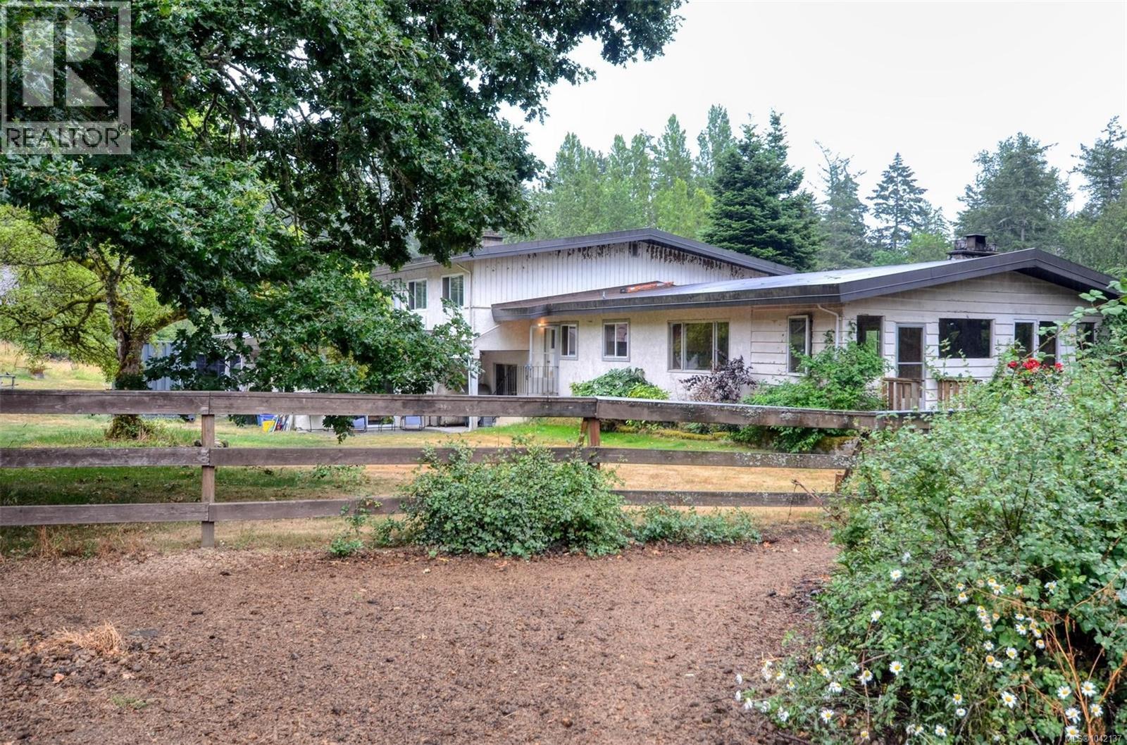 1160 Wain Rd, North Saanich
