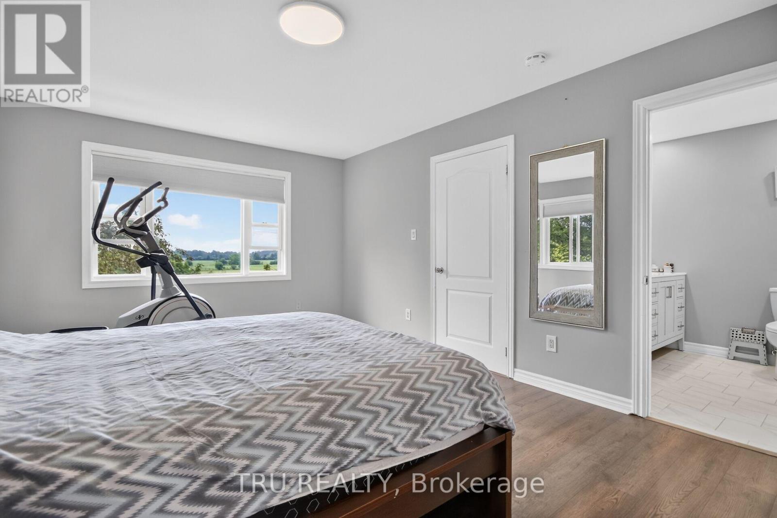 4 Bed, 2 Bath House for Rent in Ottawa – 2376 KINBURN SIDE ROAD, Ottawa – MLS# X13533196 - Image 21