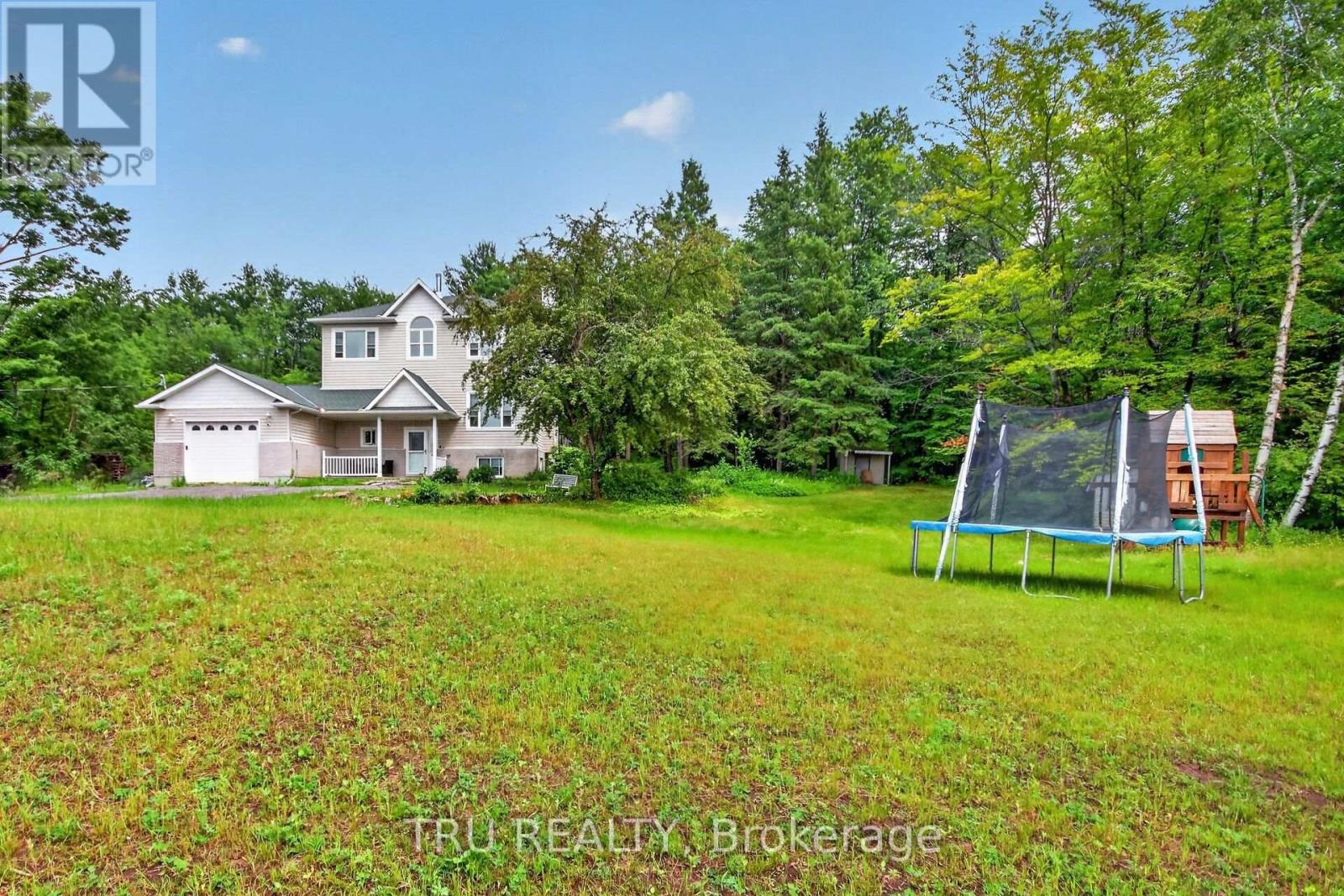 4 Bed, 3 Bath House for Rent in Ottawa – 2376 KINBURN SIDE ROAD, Ottawa – MLS# X13533196 - Image 60