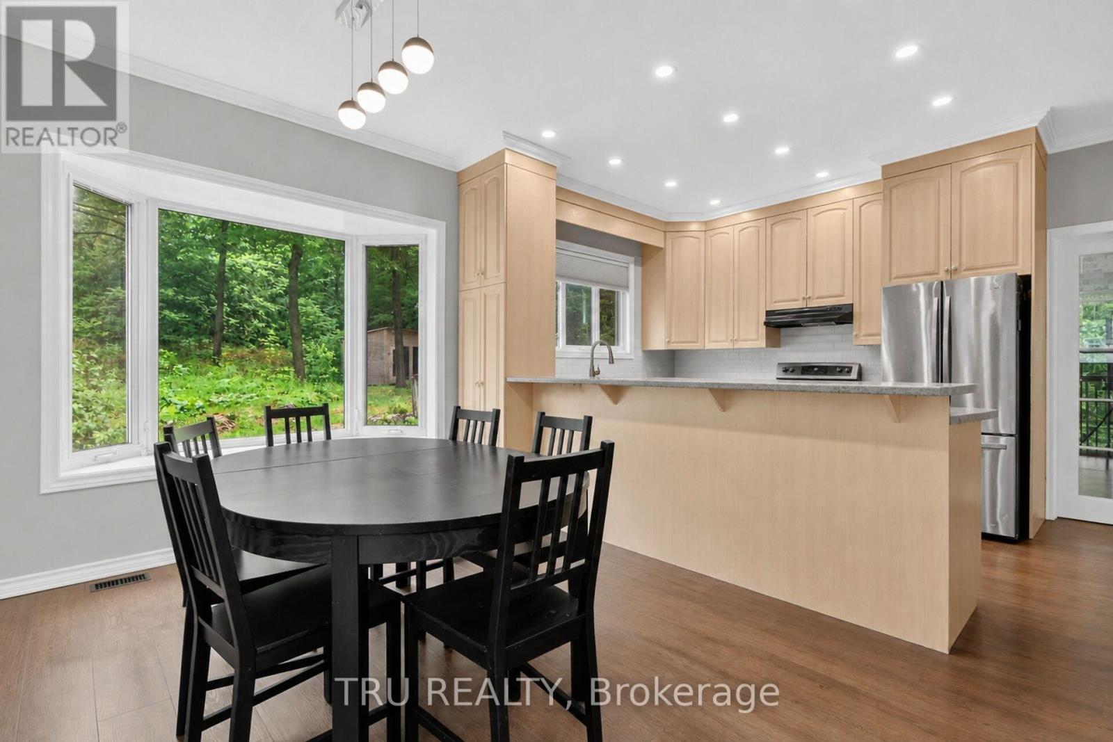 4 Bed, 2 Bath House for Rent in Ottawa – 2376 KINBURN SIDE ROAD, Ottawa – MLS# X13533196 - Image 9