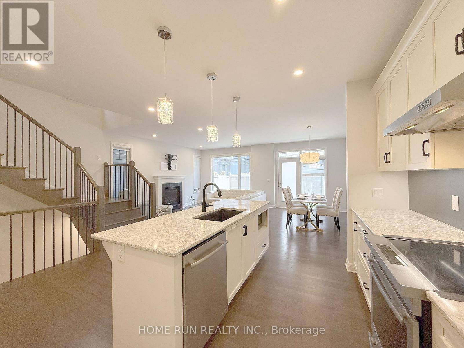 322 LYSANDER PLACE - 16