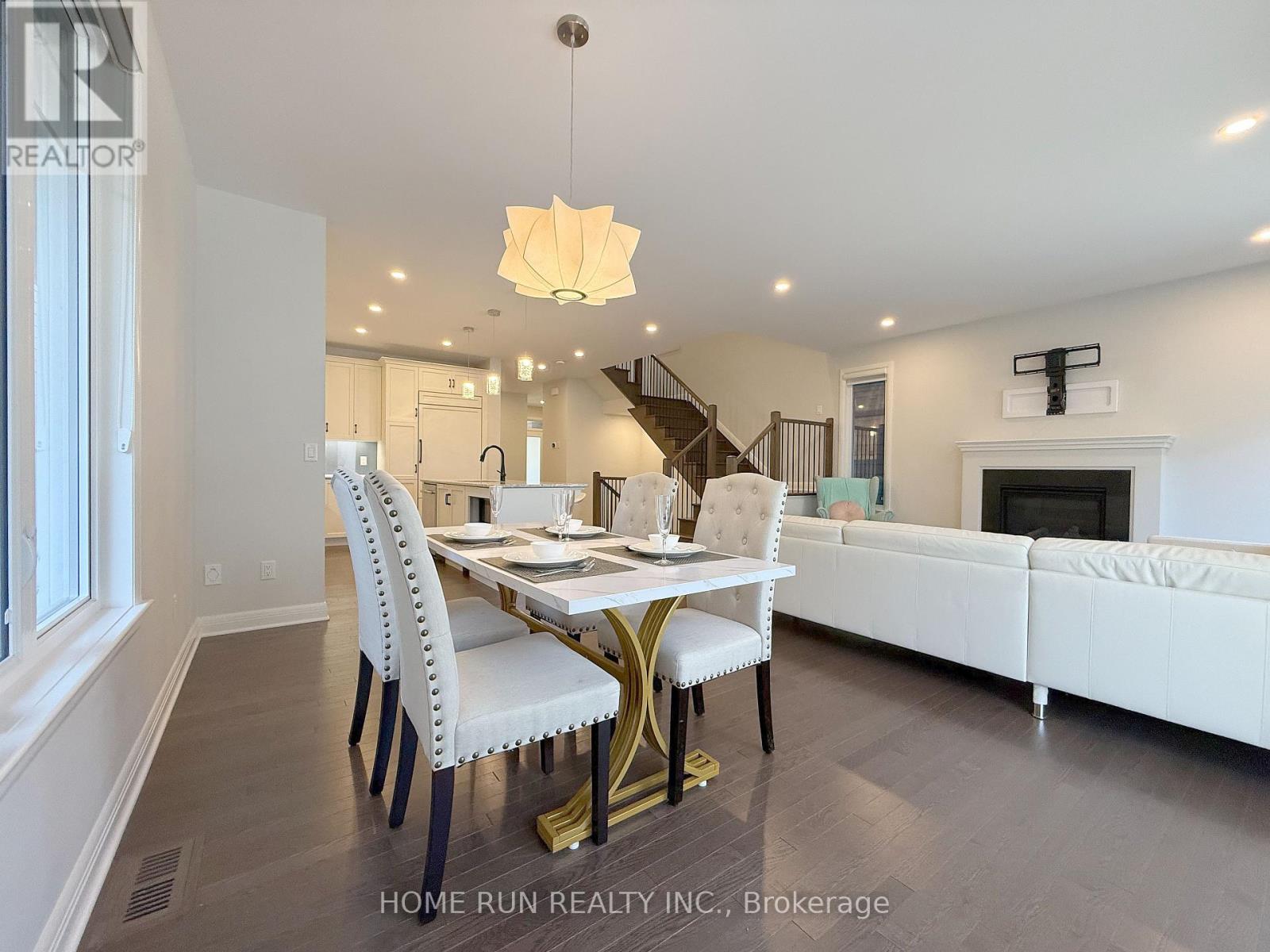 322 LYSANDER PLACE - 18