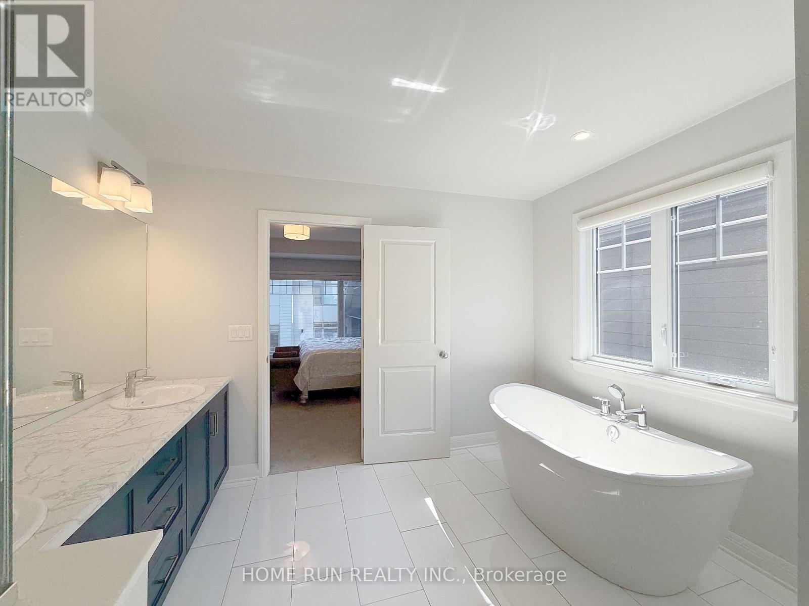 322 LYSANDER PLACE - 31