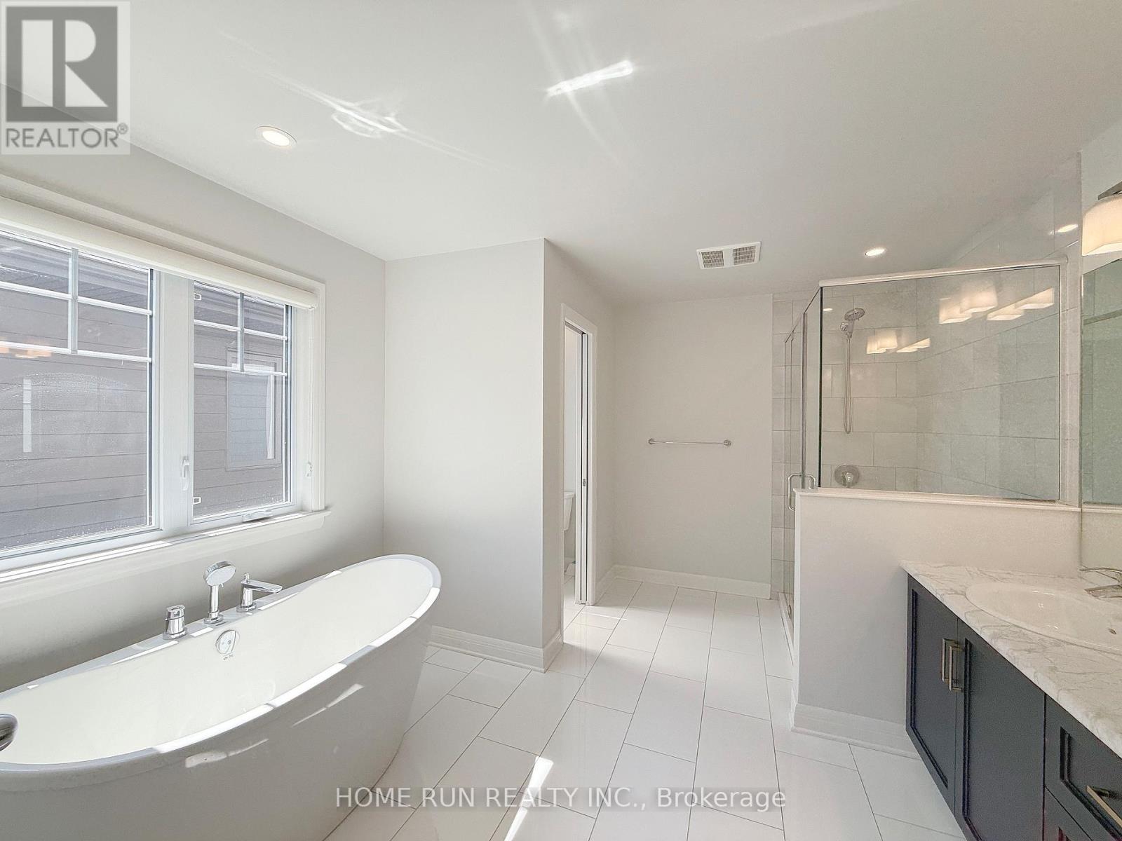 322 LYSANDER PLACE - 33