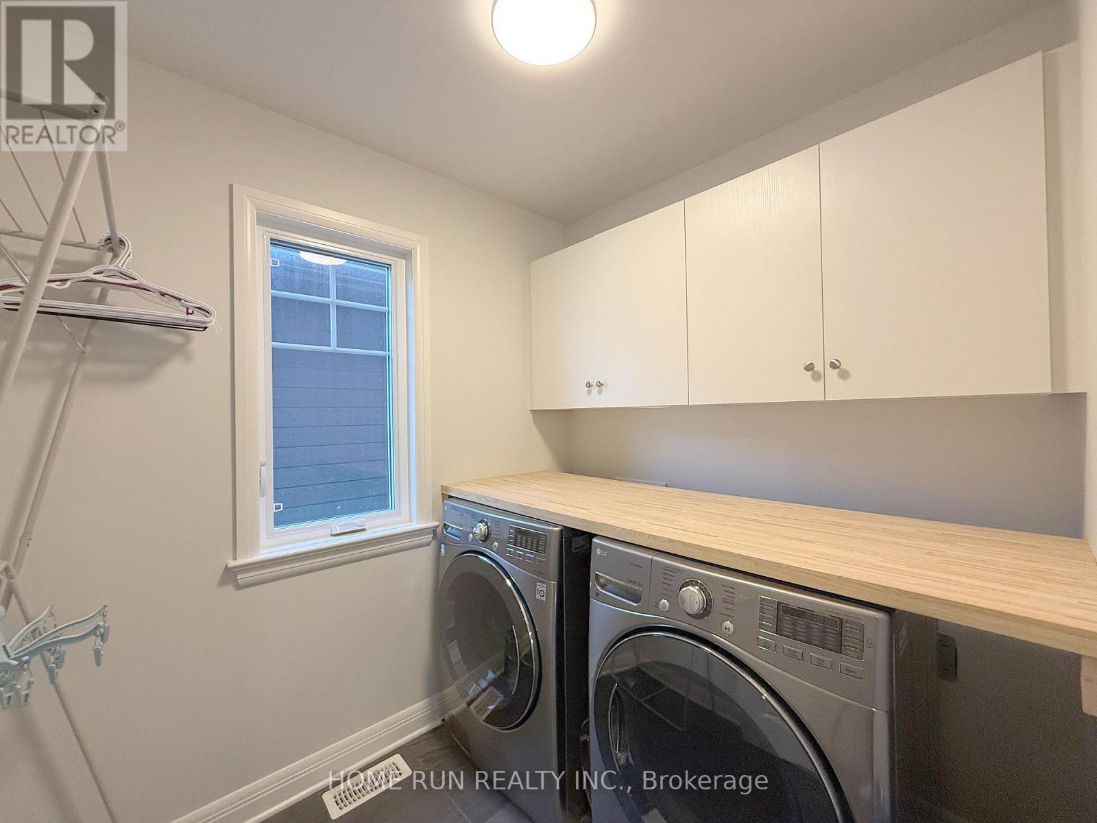 322 LYSANDER PLACE - 40