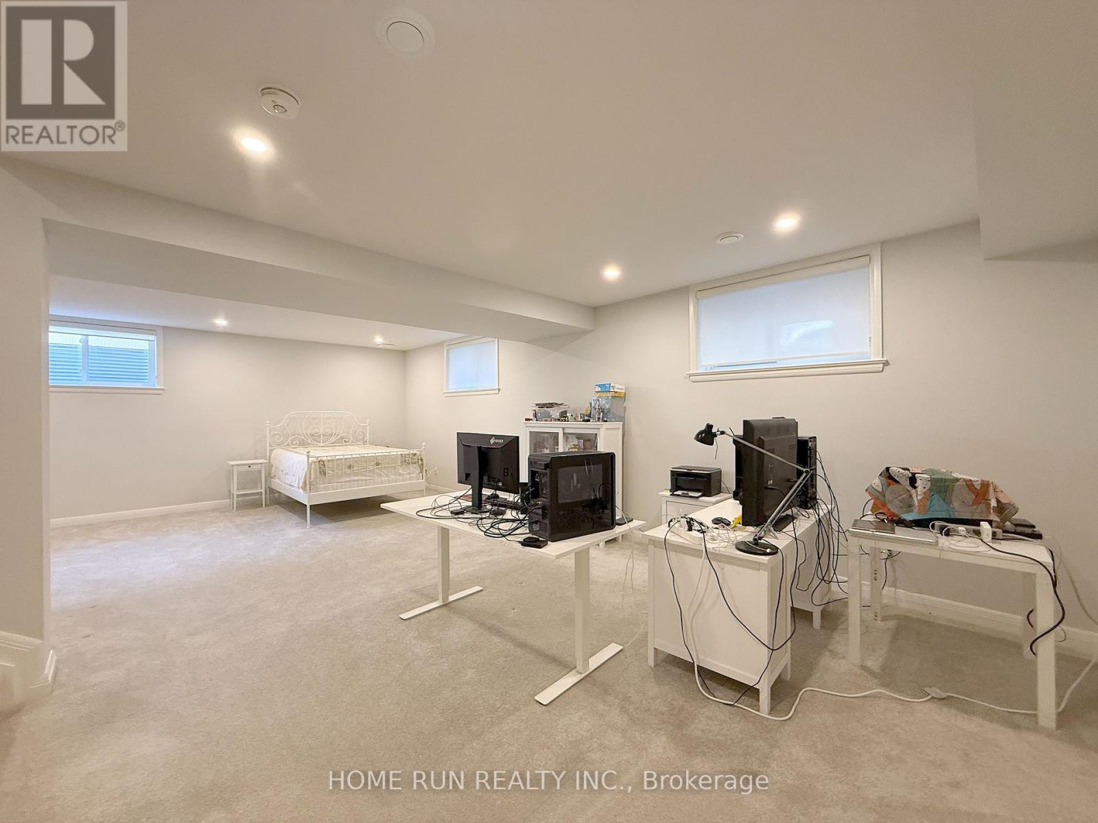 322 LYSANDER PLACE - 42