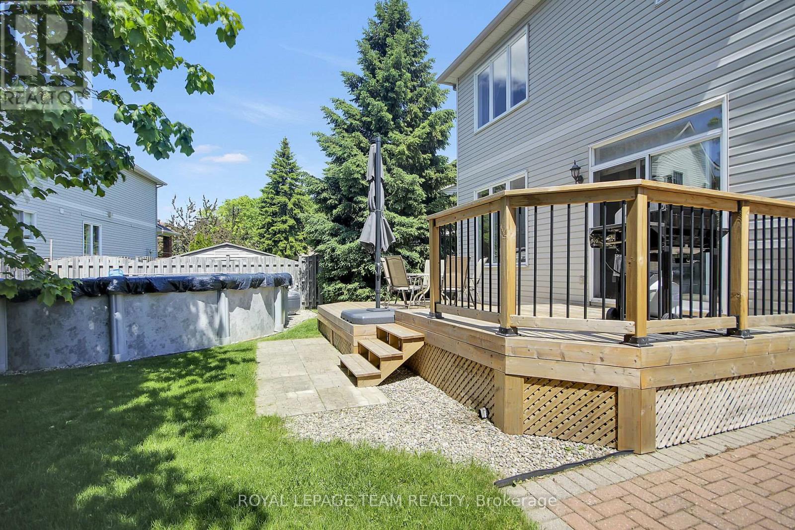 4 MAPLE STAND WAY - 38