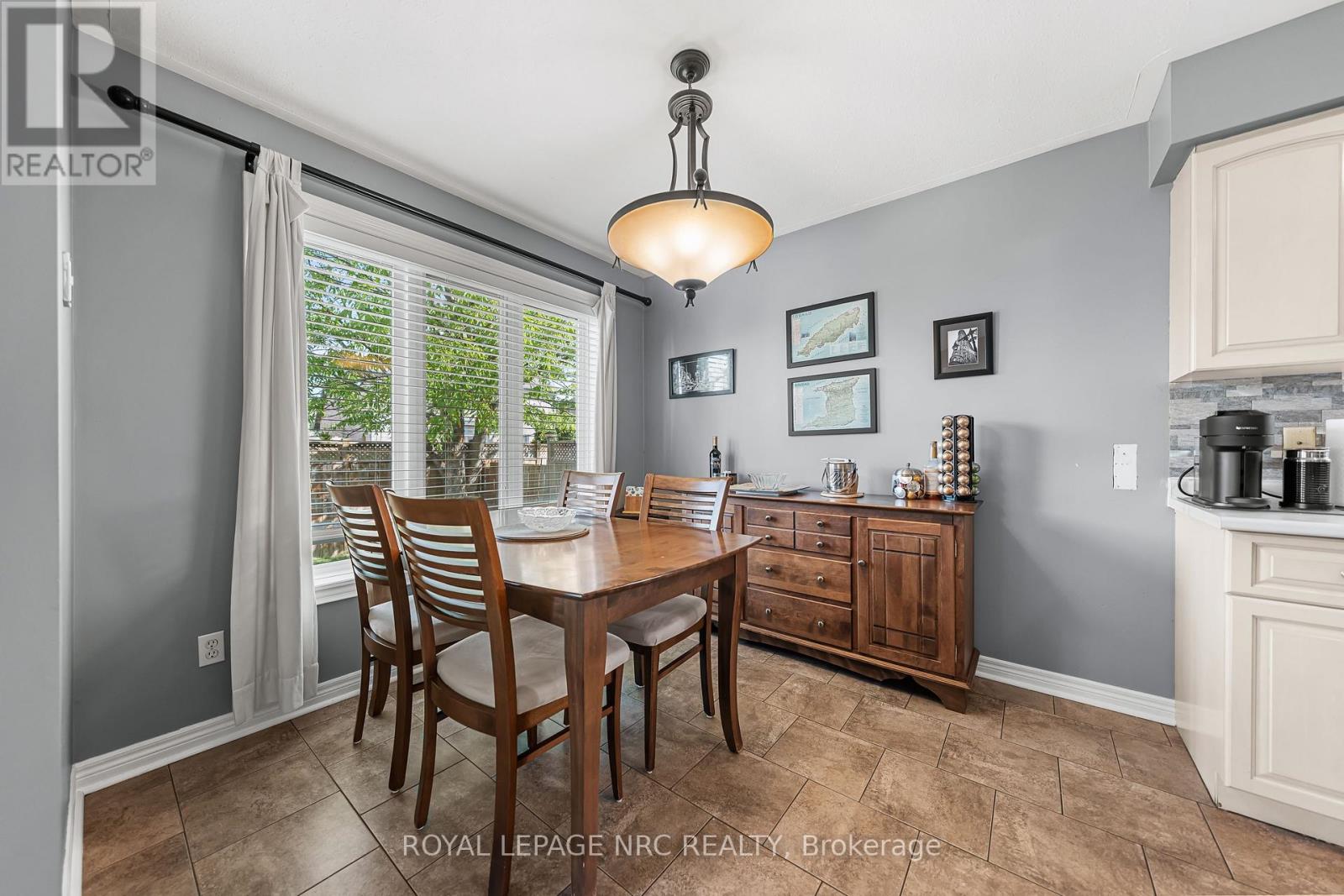 1052 VANSICKLE ROAD N - 12
