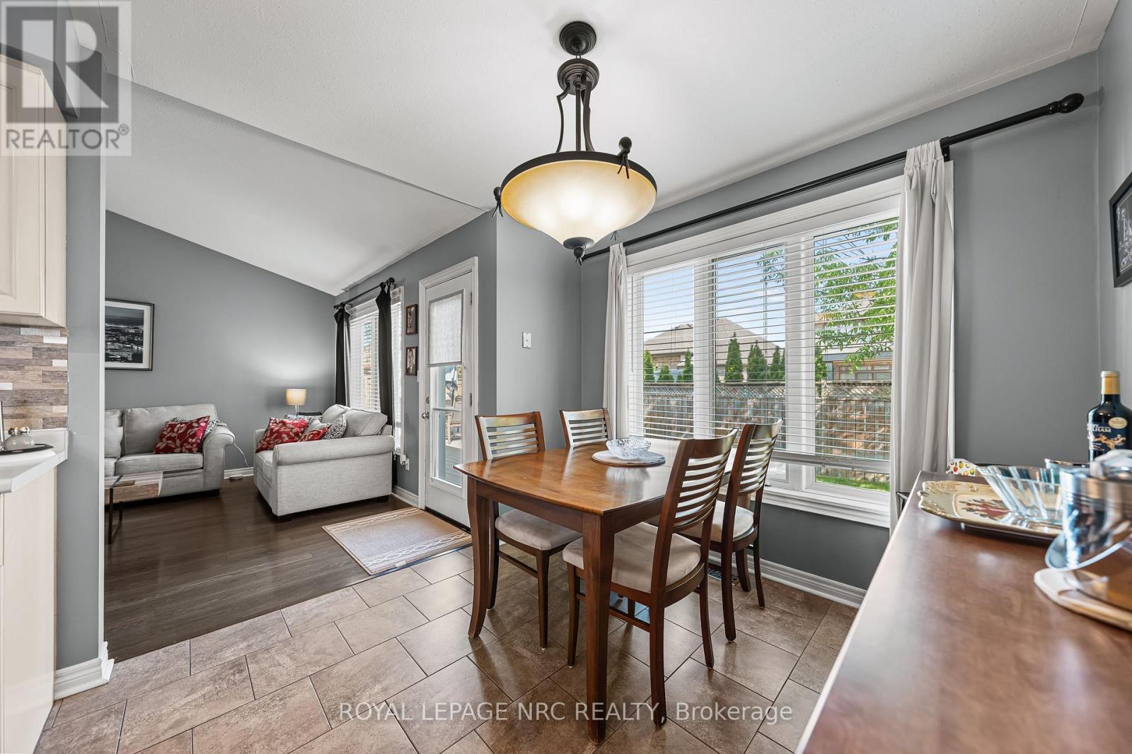 1052 VANSICKLE ROAD N - 13
