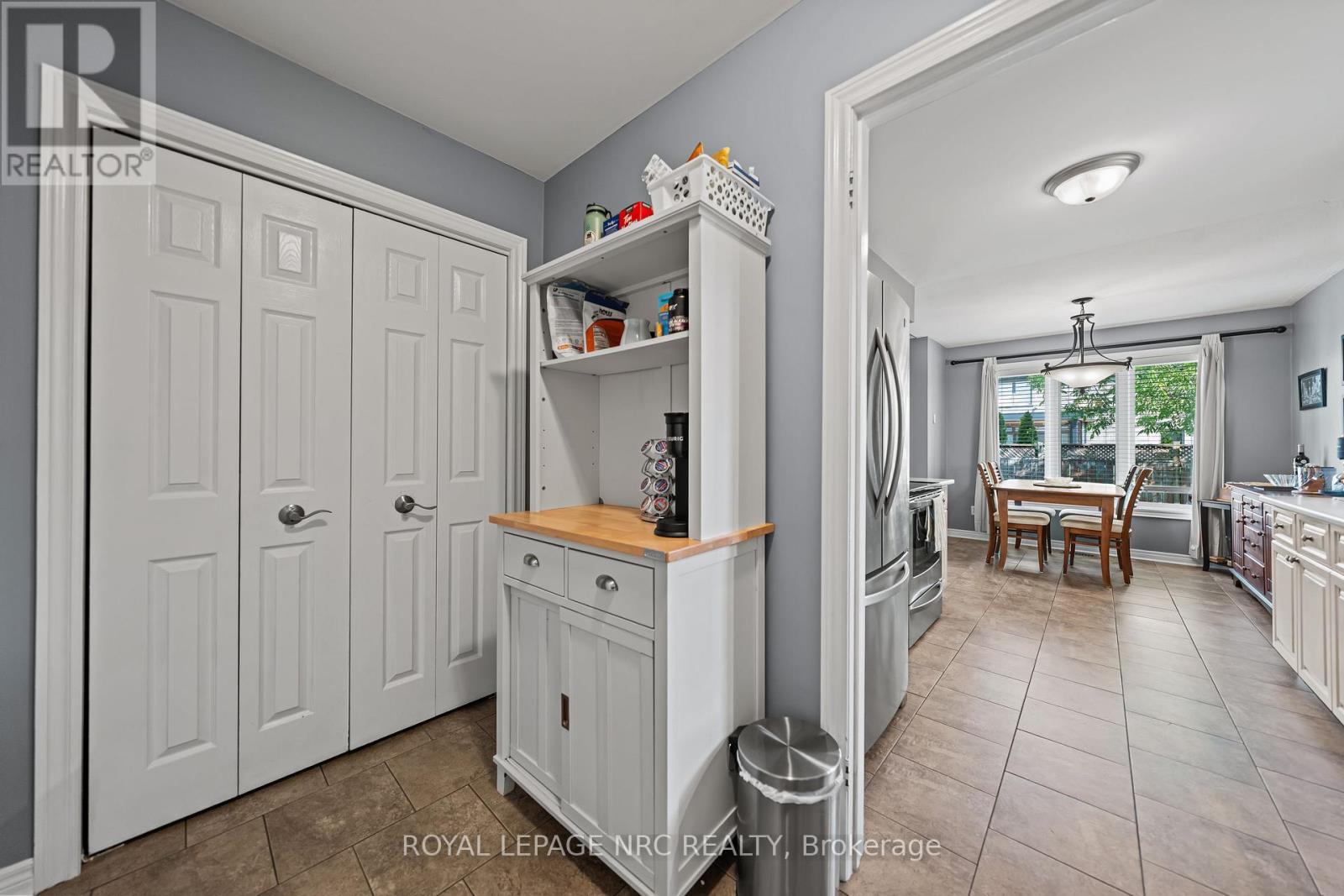 1052 VANSICKLE ROAD N - 20