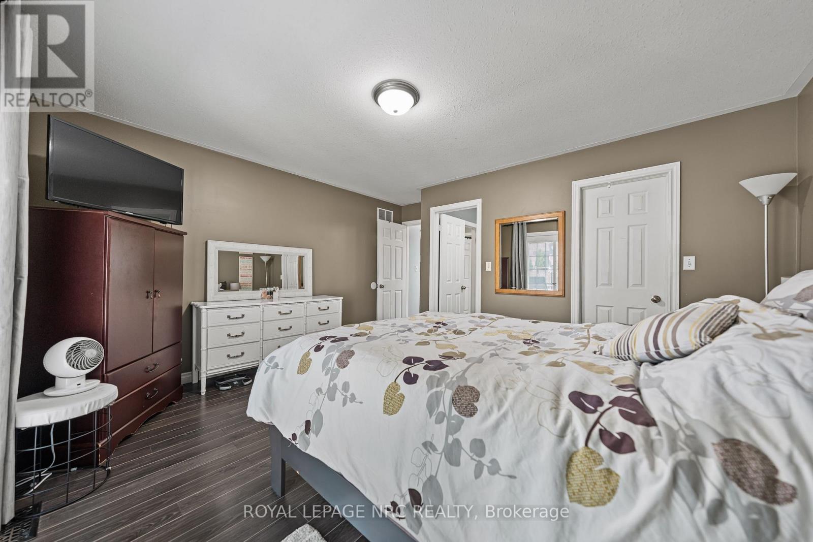 1052 VANSICKLE ROAD N - 22