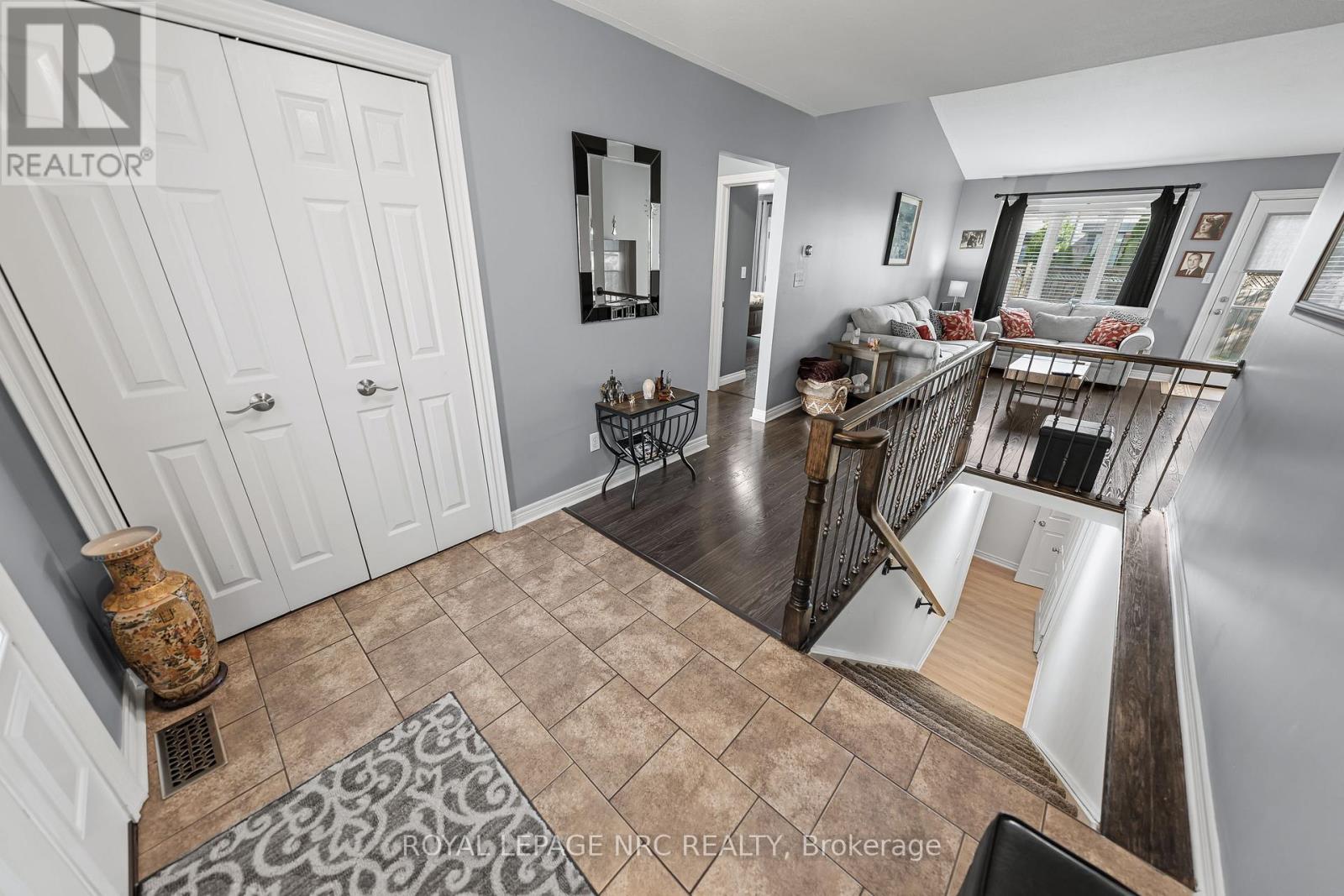 1052 VANSICKLE ROAD N - 27