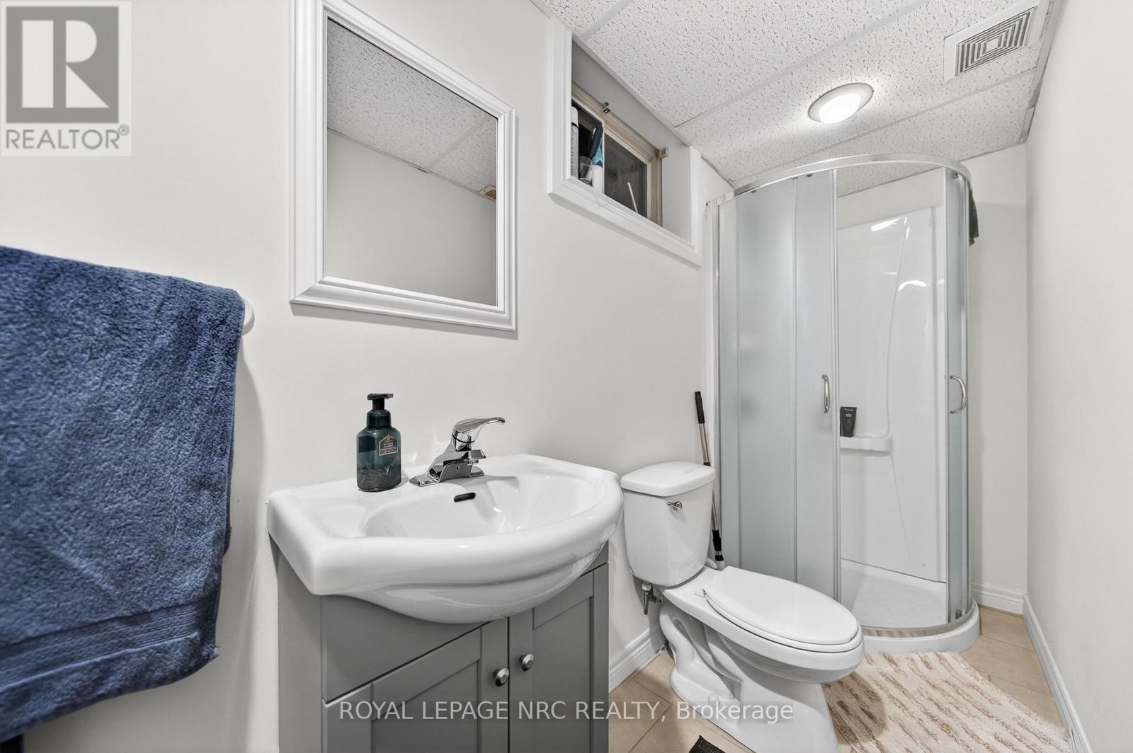 1052 VANSICKLE ROAD N - 34