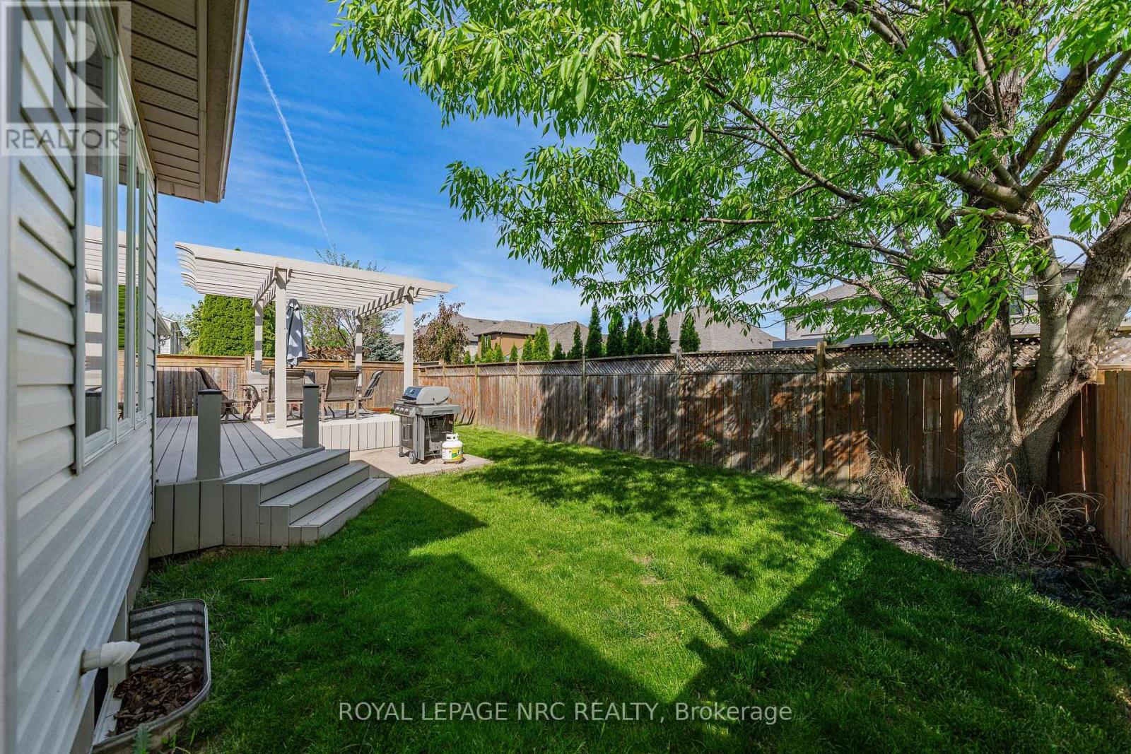 1052 VANSICKLE ROAD N - 39