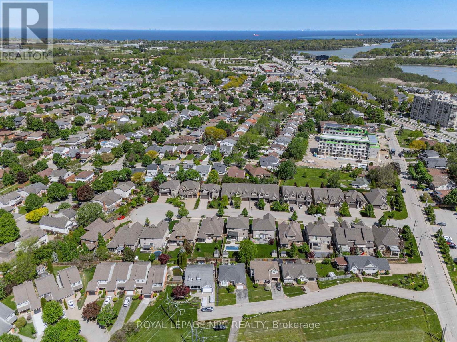1052 VANSICKLE ROAD N - 40