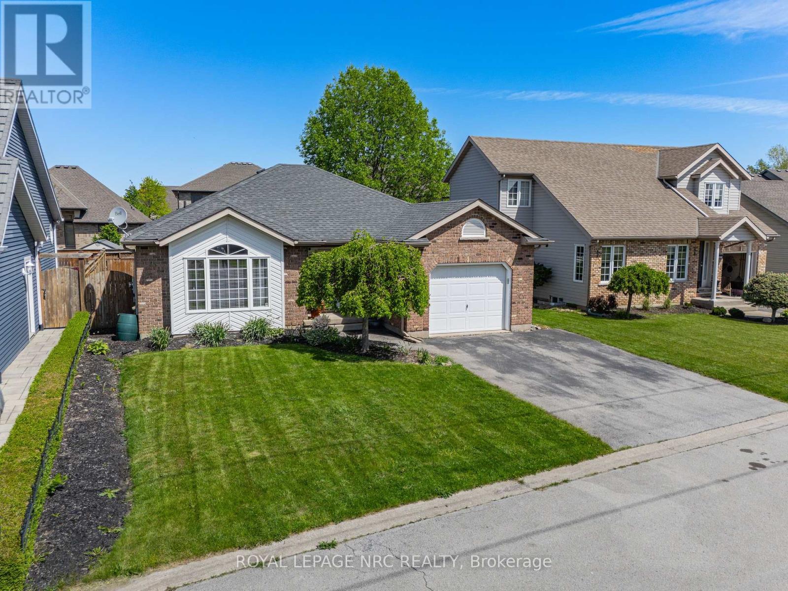 1052 VANSICKLE ROAD N - 42