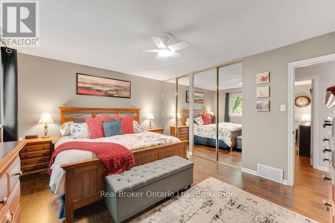 4162 SUTHERLAND CRESCENT - 16