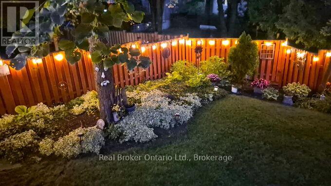 4162 SUTHERLAND CRESCENT - 39
