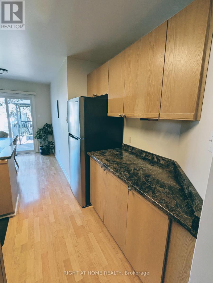 22 DONALD CRESCENT - 19
