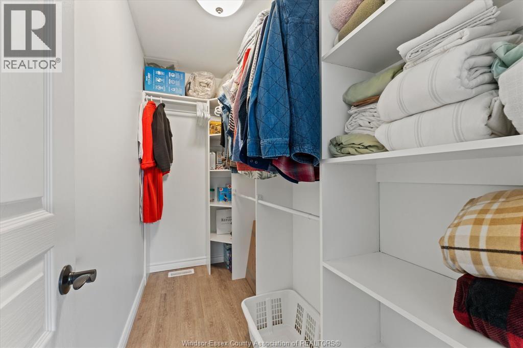 357 BOISMIER AVENUE - 18