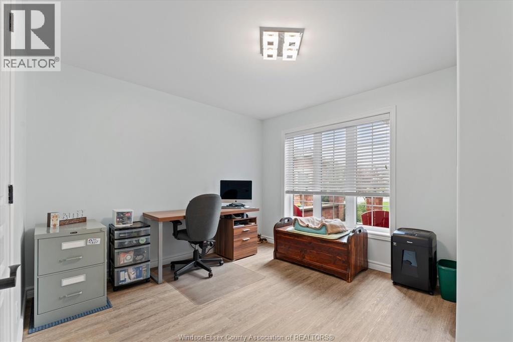 357 BOISMIER AVENUE - 19