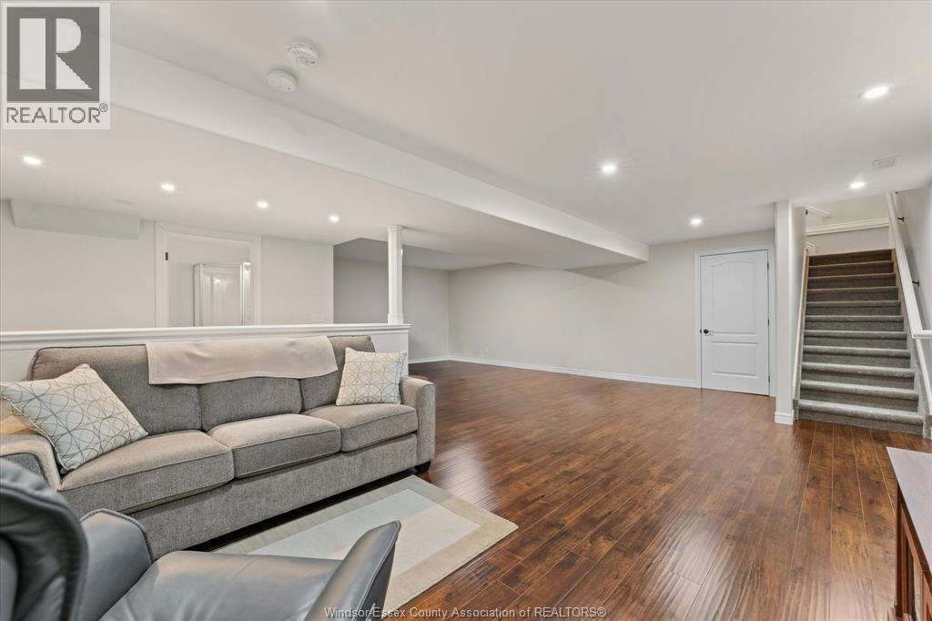 357 BOISMIER AVENUE - 24