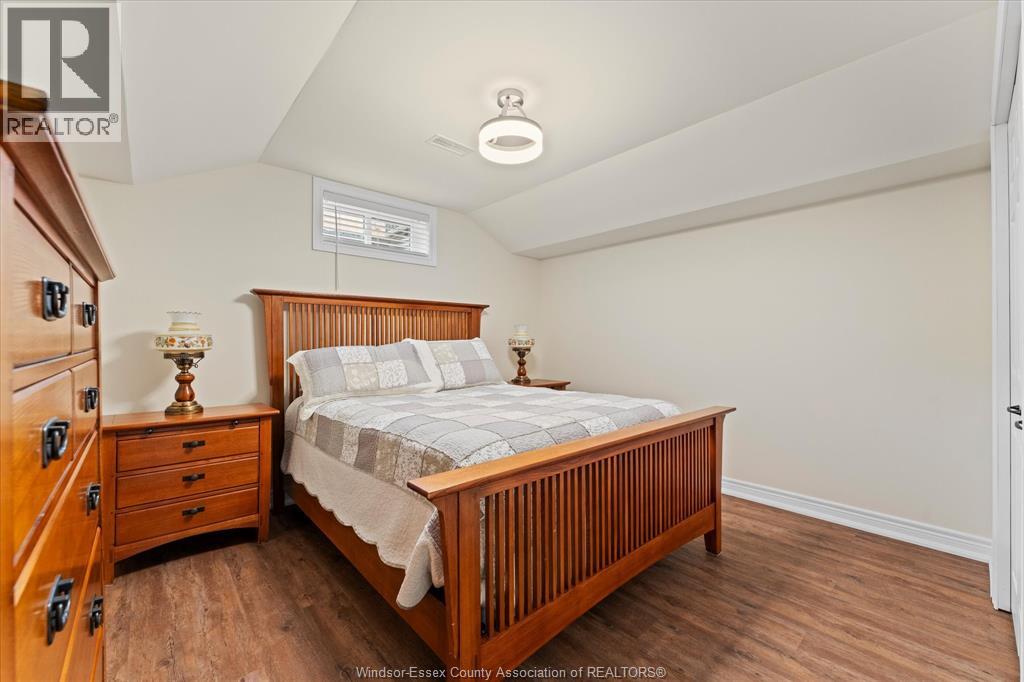 357 BOISMIER AVENUE - 27