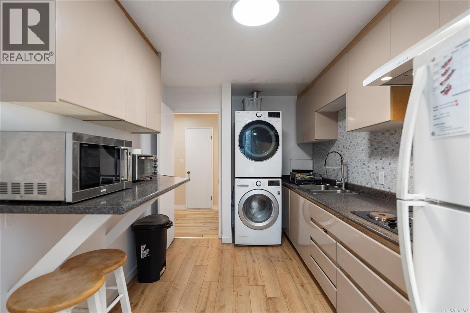 941 Inskip St - 27