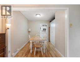 Entrance - 941 Inskip St, Esquimalt, BC V9A4J6 Photo 13