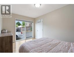941 Inskip St, Esquimalt, BC V9A4J6 Photo 16
