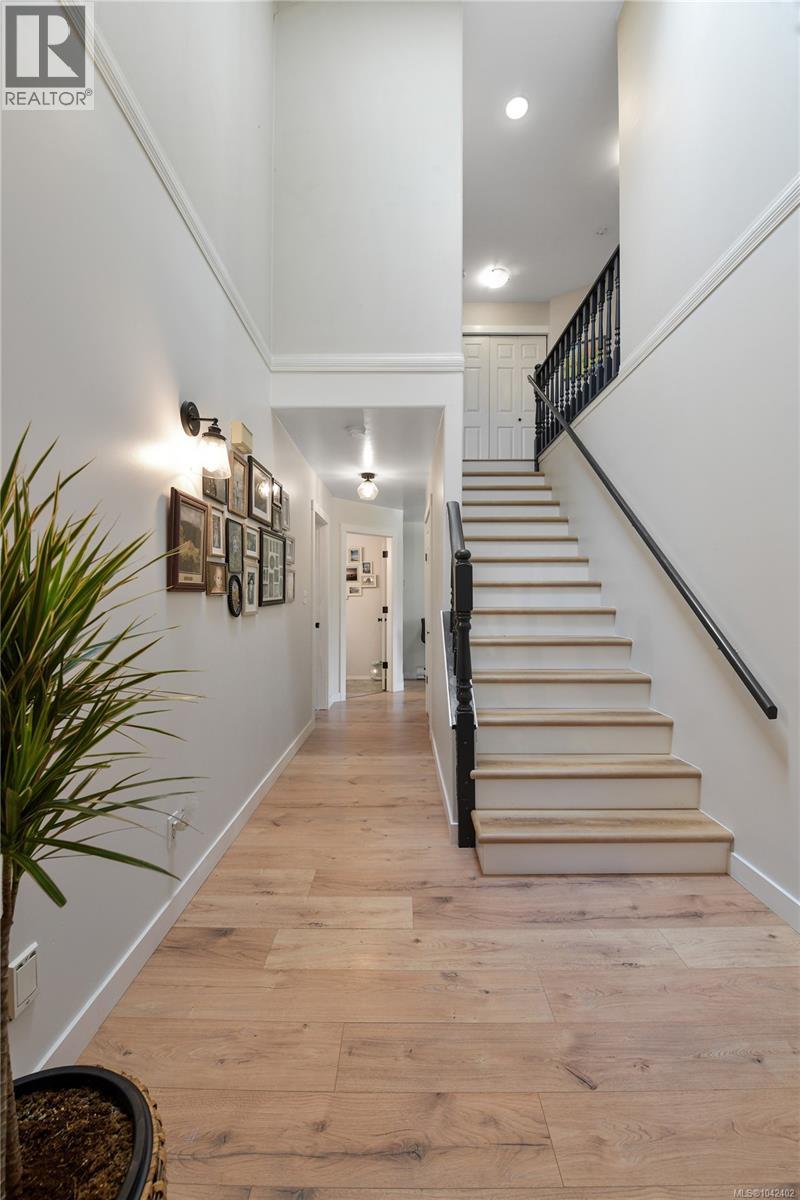 821 Lampson St, Esquimalt