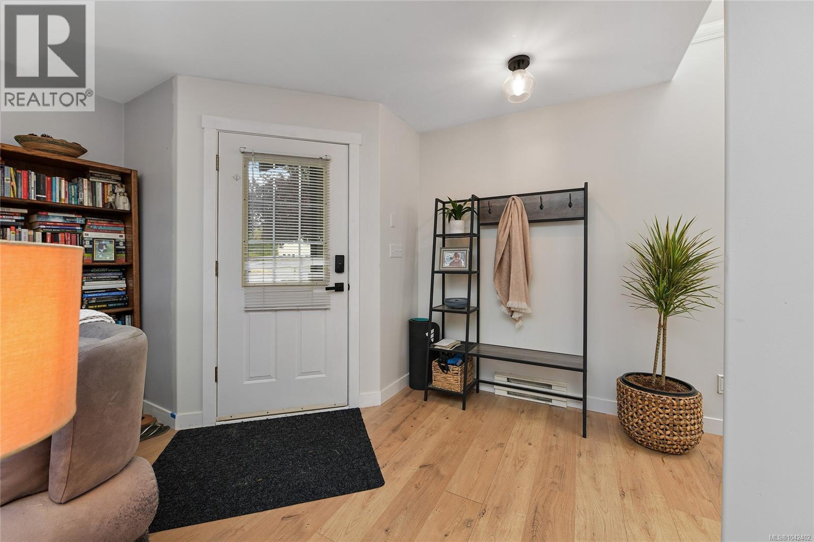 821 Lampson St, Esquimalt