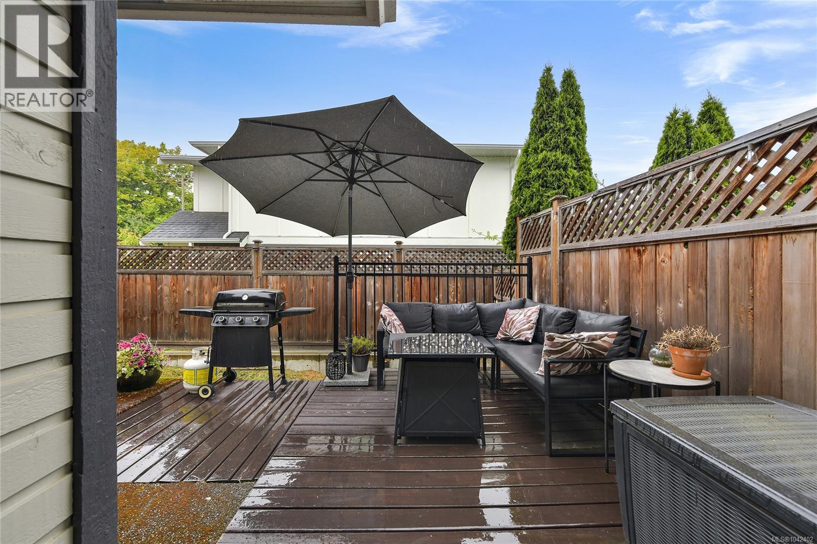 821 Lampson St, Esquimalt