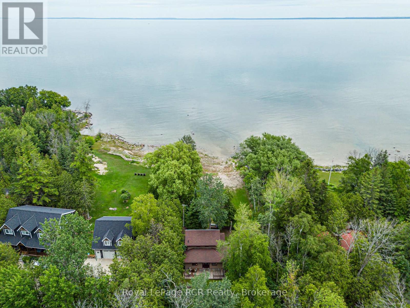 35 GEORGIAN MANOR DRIVE - 1