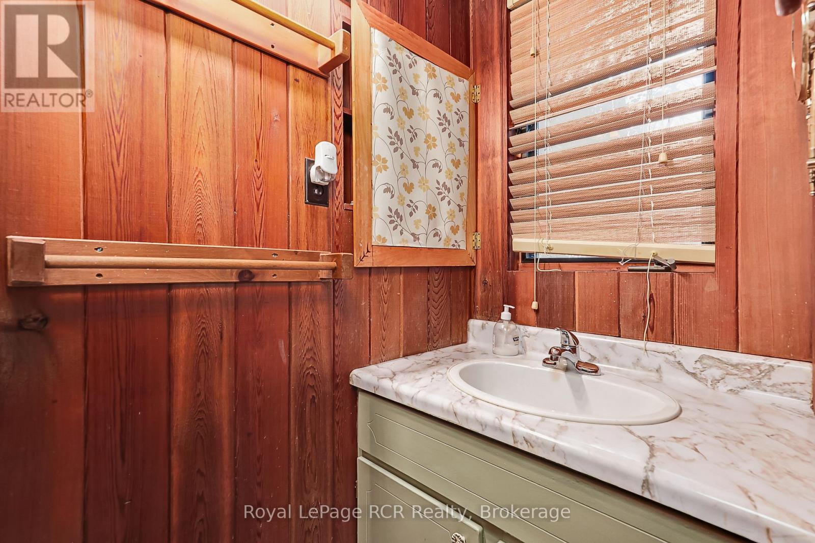 35 GEORGIAN MANOR DRIVE - 11