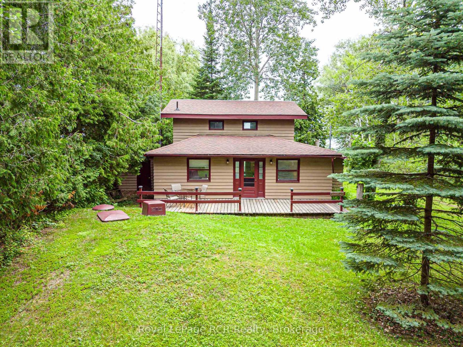 35 GEORGIAN MANOR DRIVE - 2