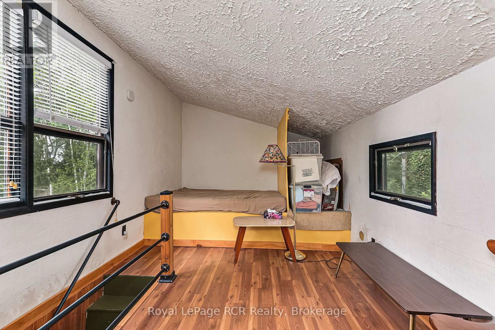35 GEORGIAN MANOR DRIVE - 21