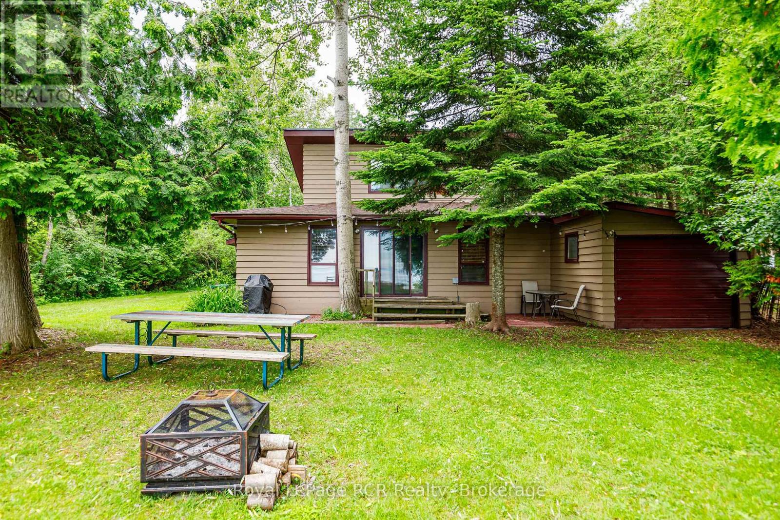 35 GEORGIAN MANOR DRIVE - 26