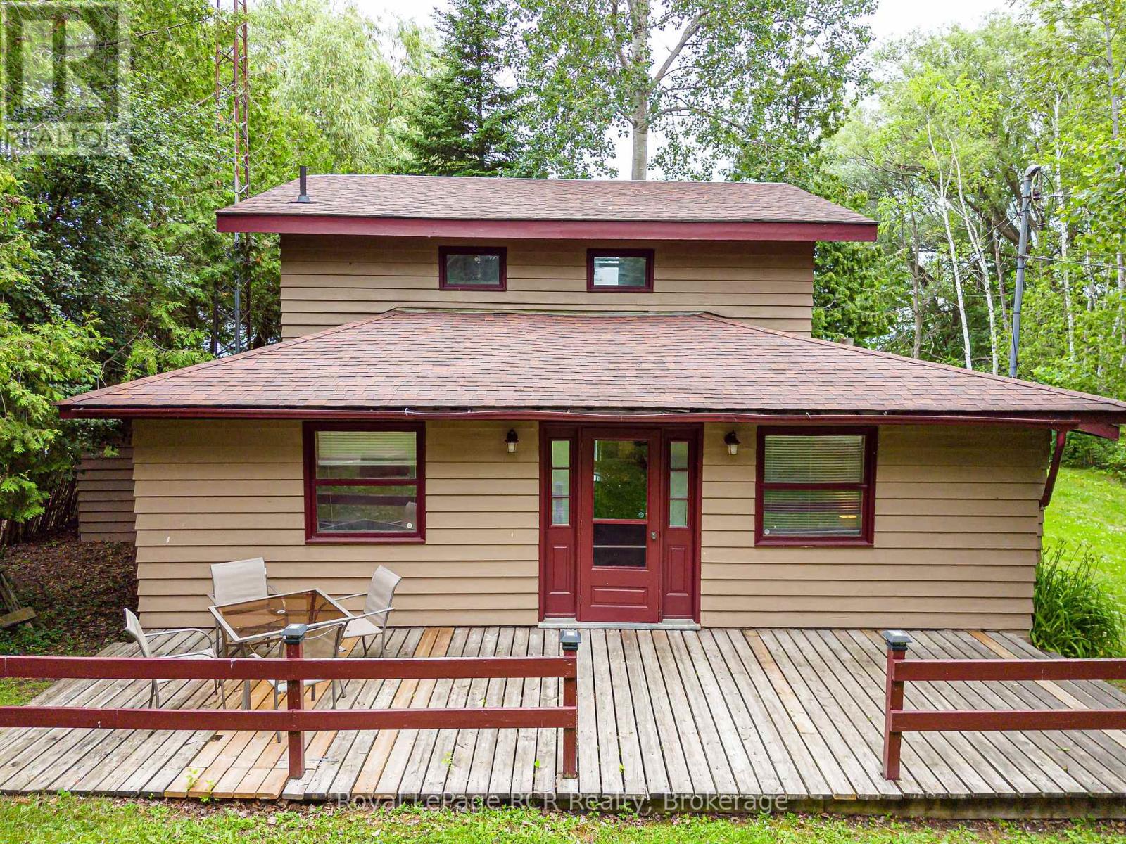 35 GEORGIAN MANOR DRIVE - 3