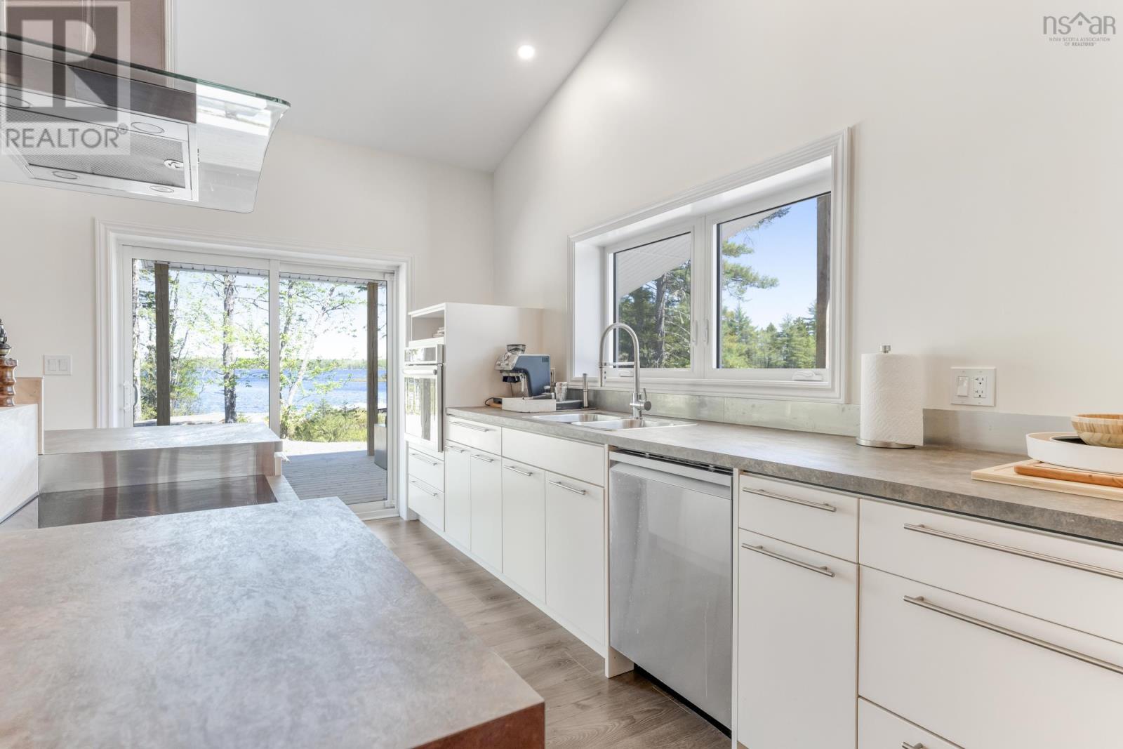 795 East Clifford Road - 15