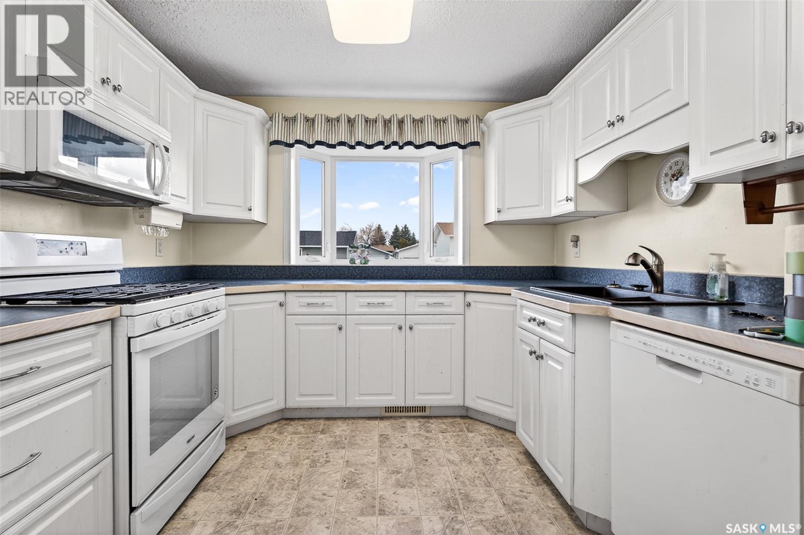 29 Edelweiss CRESCENT - 10