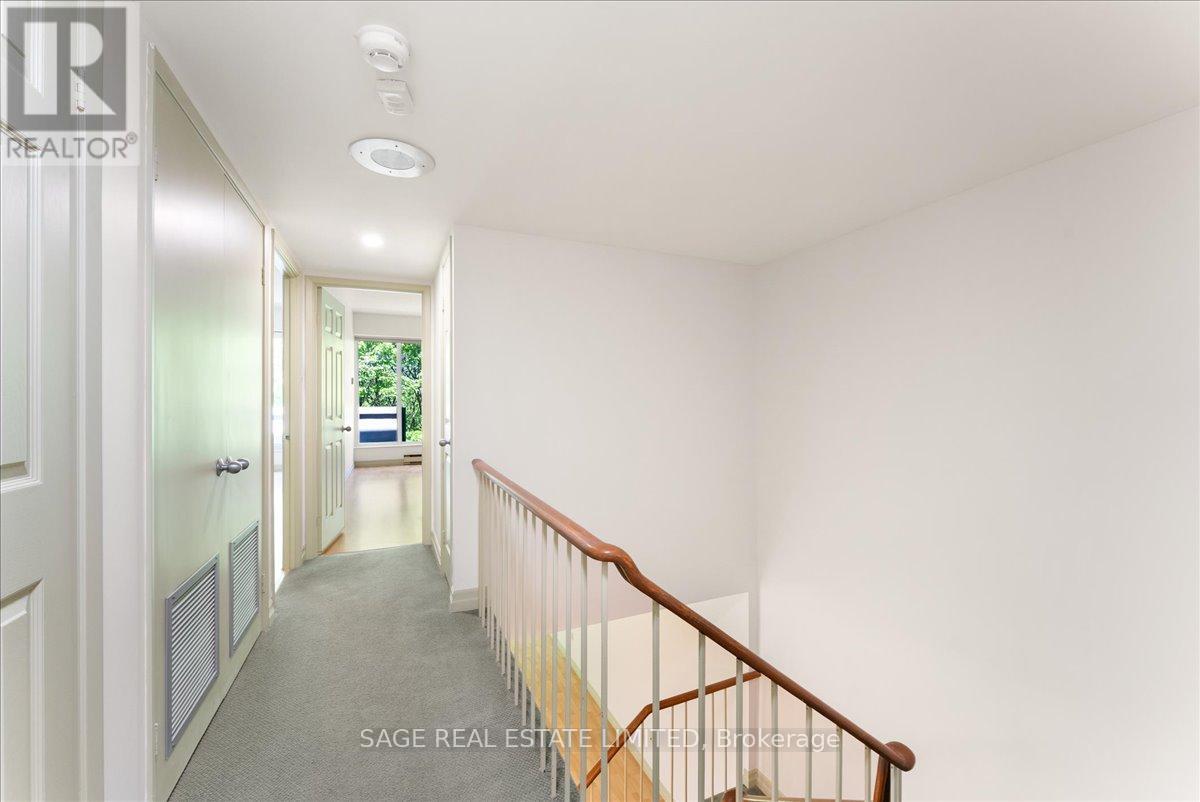 #209 360 BLOOR STREET E - 17
