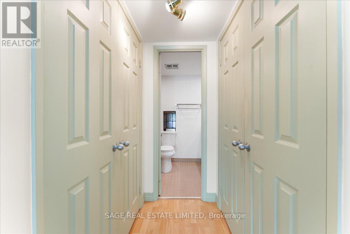 #209 360 BLOOR STREET E - 22