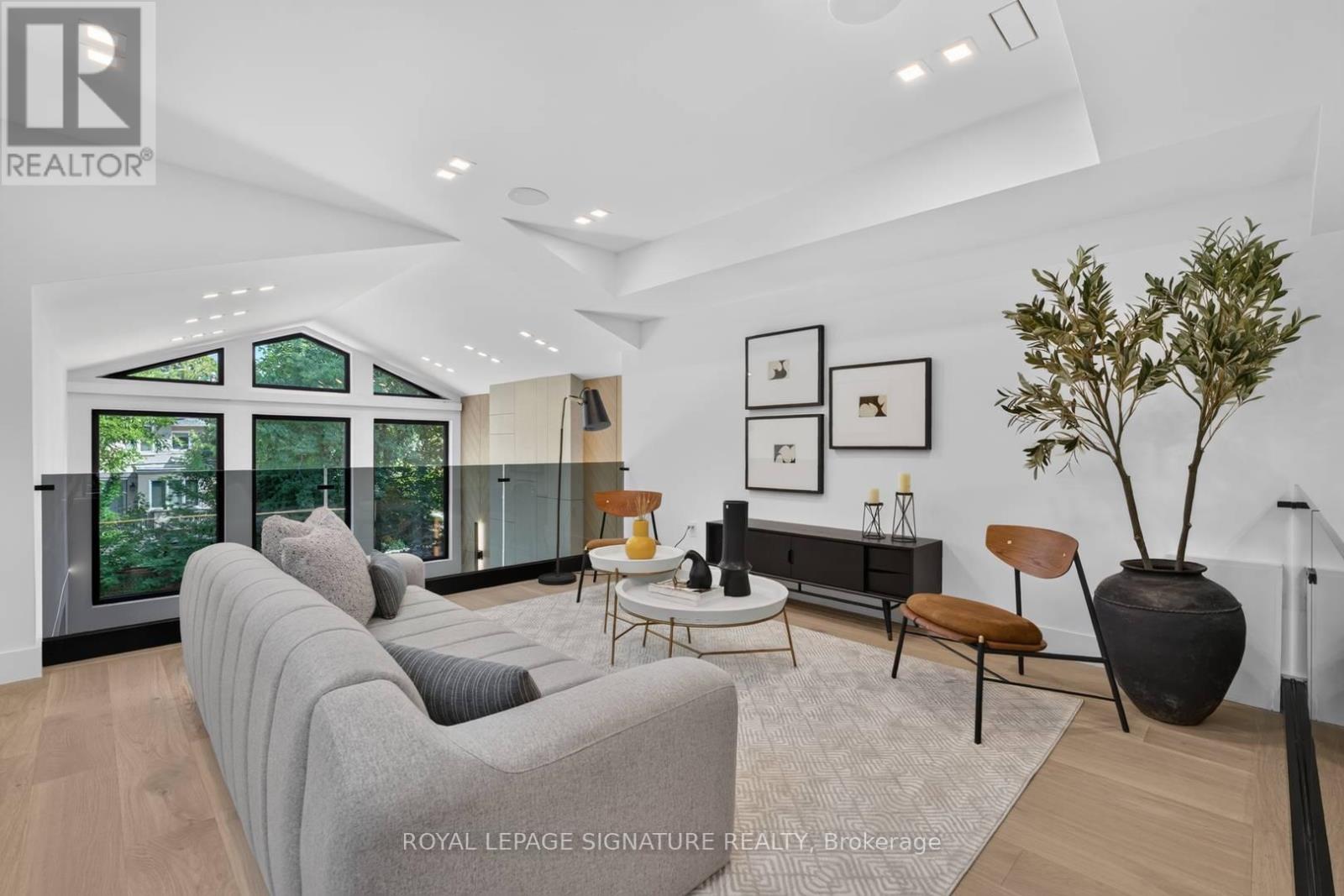 156 SNOWDON AVENUE - 17