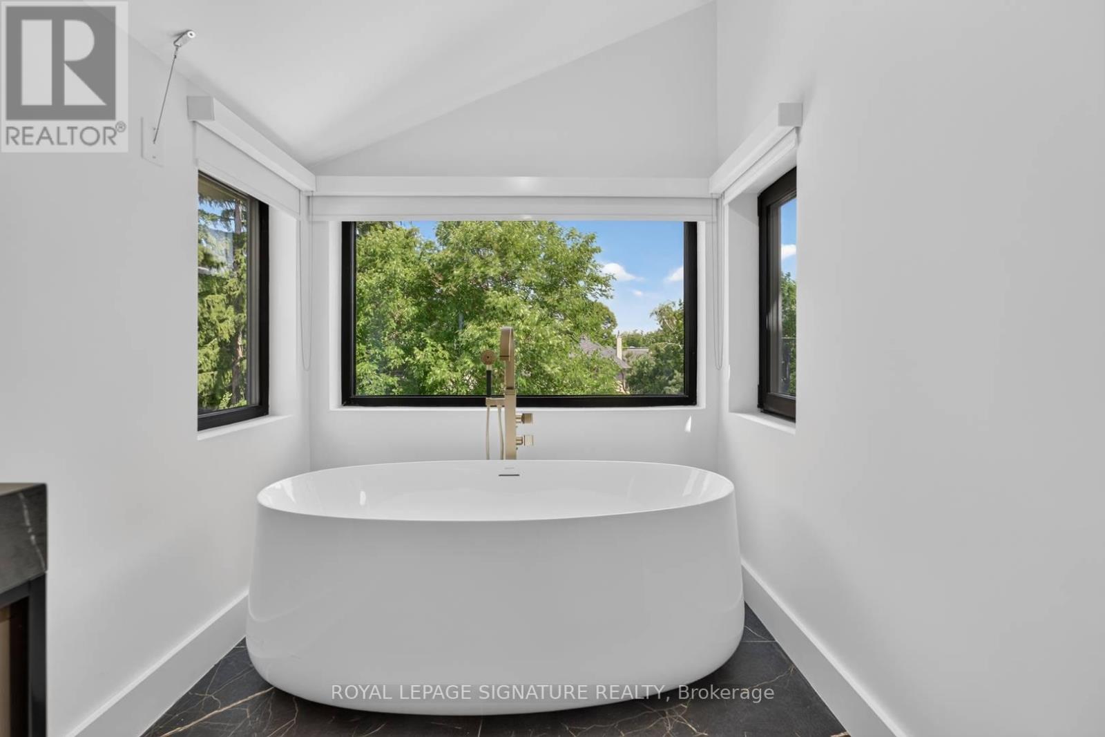 156 SNOWDON AVENUE - 30