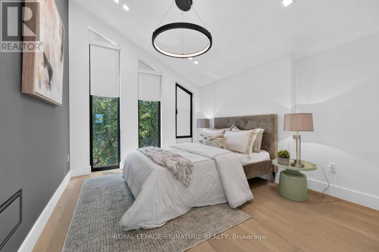 156 SNOWDON AVENUE - 33