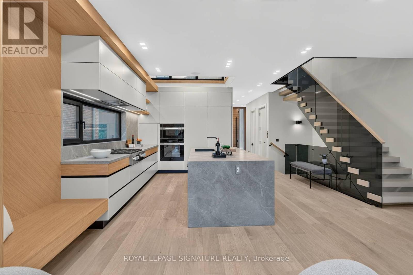 156 SNOWDON AVENUE - 6
