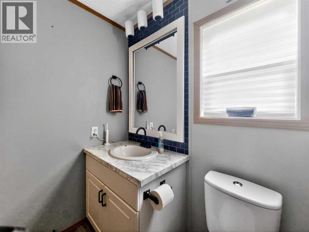 10414 103 Avenue - 11