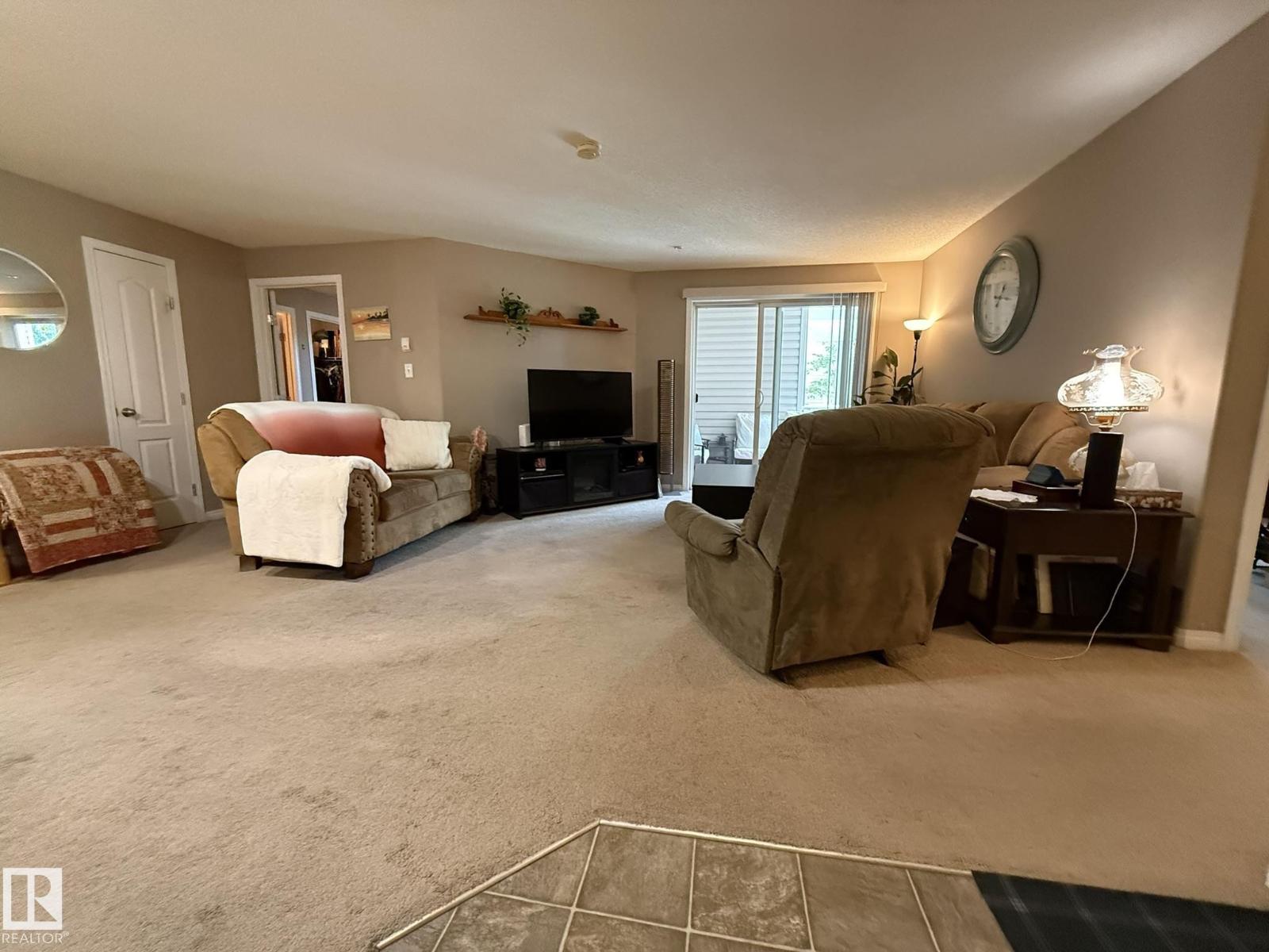 #205 3425 19 ST NW - 4
