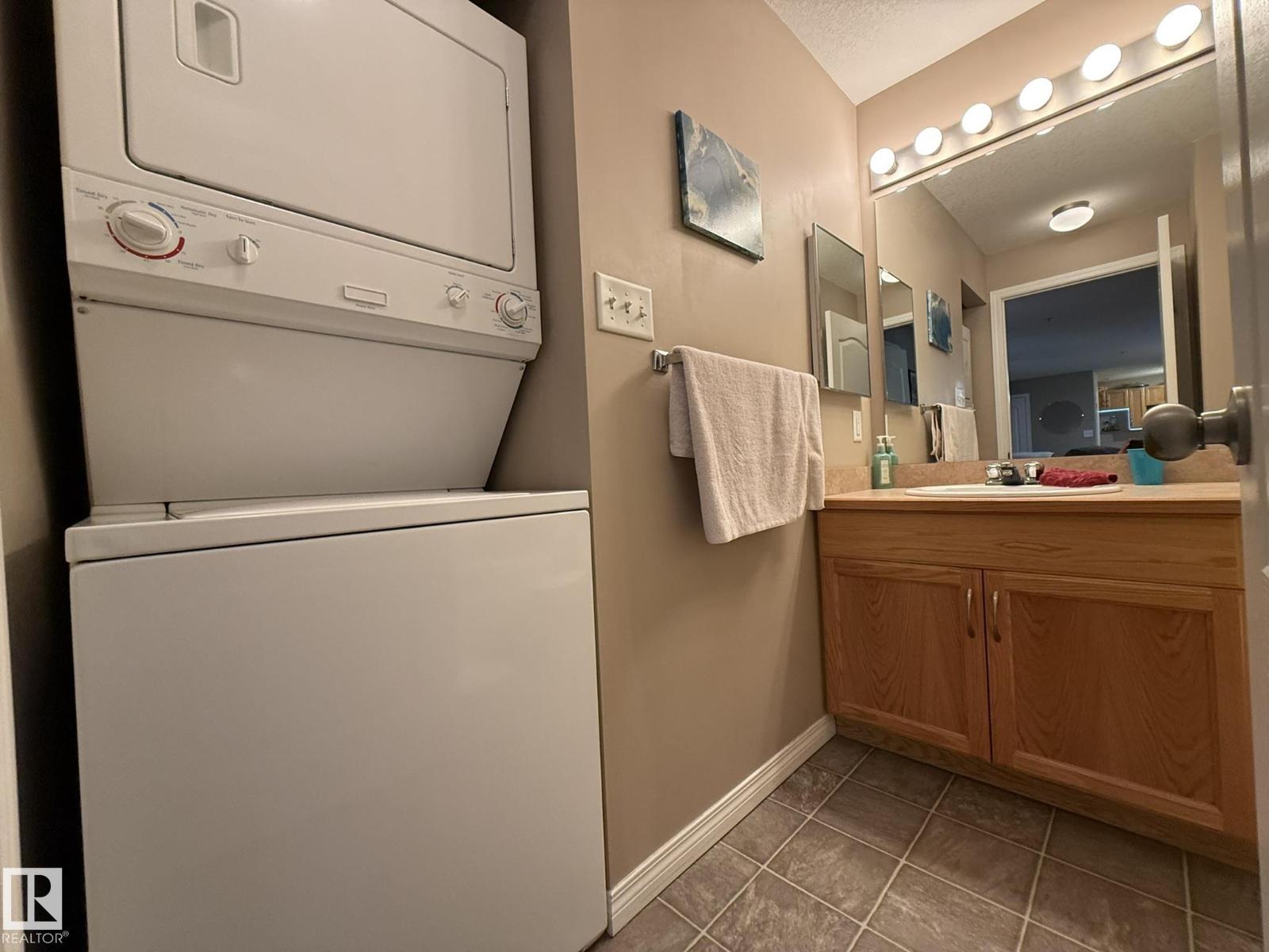 #205 3425 19 ST NW - 22